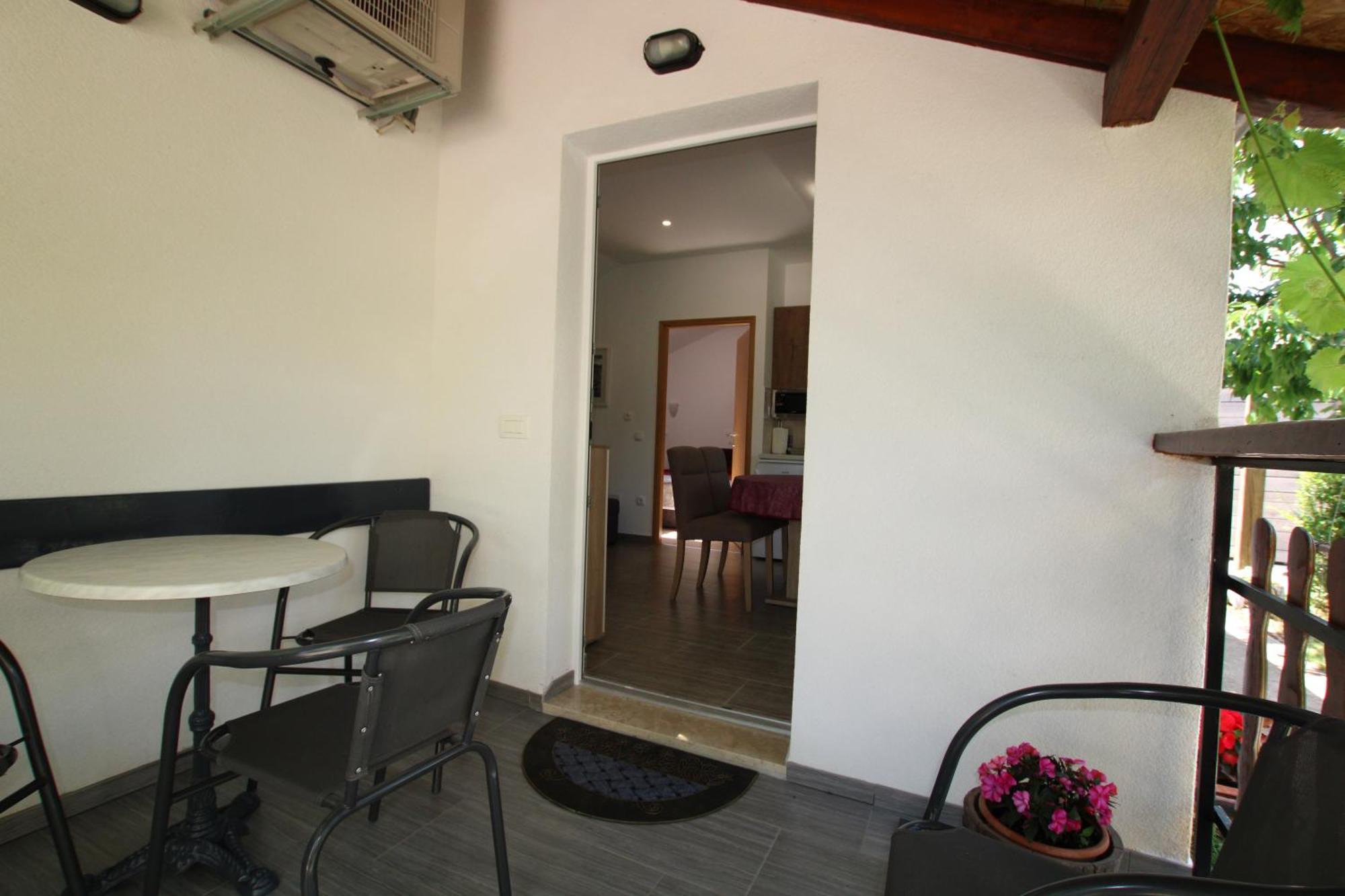 Apartments Green Garden Labinci Room photo