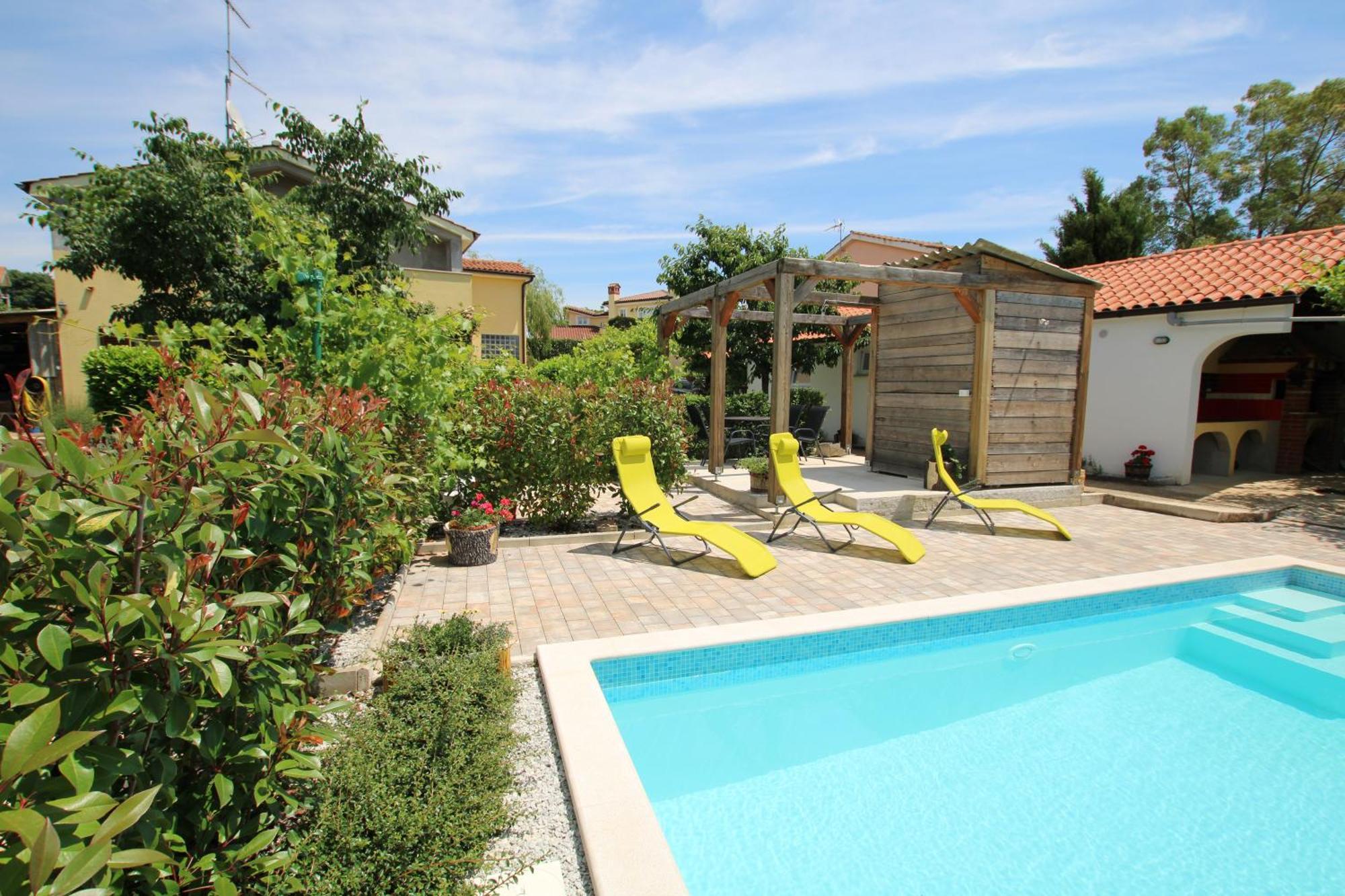 Apartments Green Garden Labinci Room photo